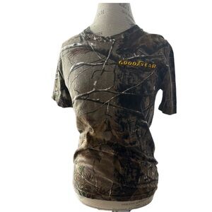Goodyear Fayetteville North Carolina Camo T-Shirt Size Small